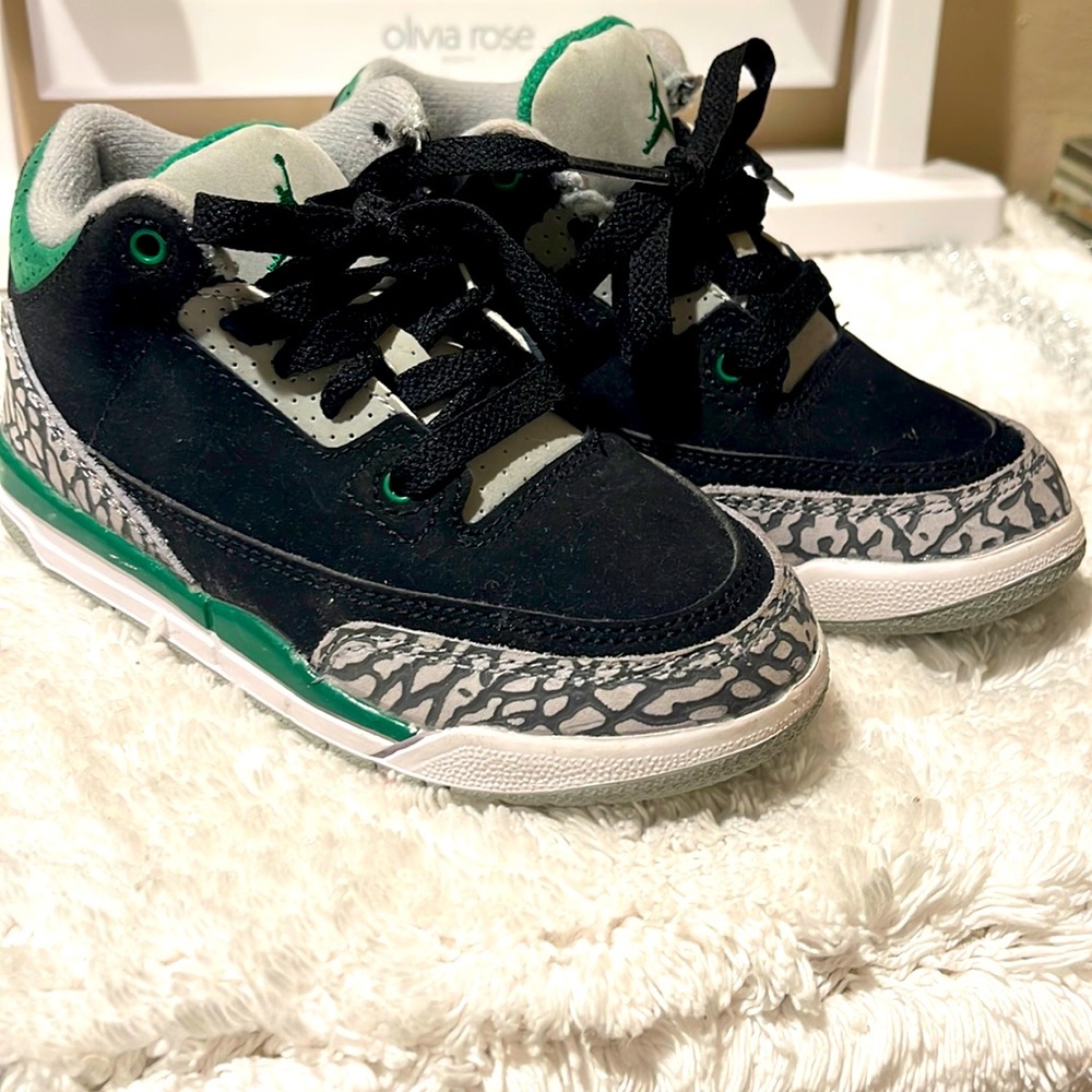 Jordan 3 Retro Pine Green